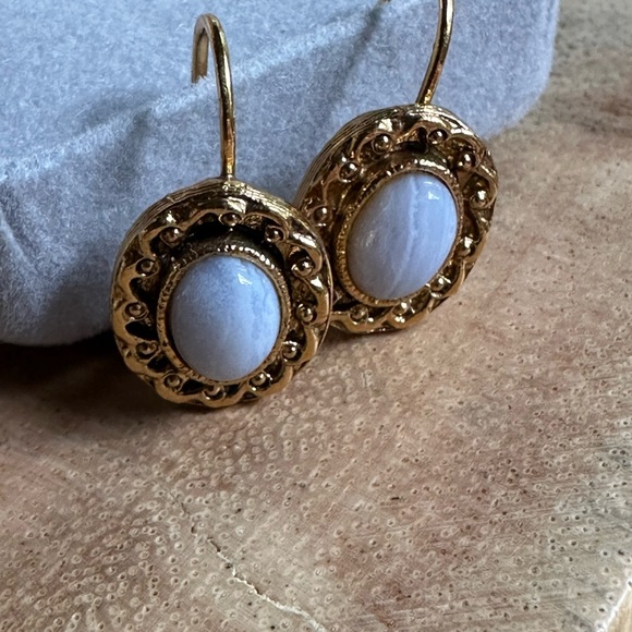 1928 Brand Moonstone Gold Tone Oval Drop Earrings Leverback Vintage 80’s USA - Picture 7 of 10